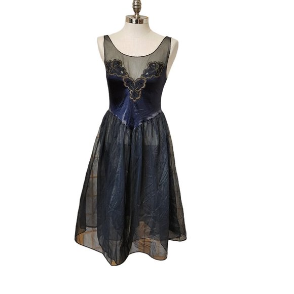 Vintage Vanity Fair Nightgown - Black - Large - Made‎ In USA - Picture 2 of 12